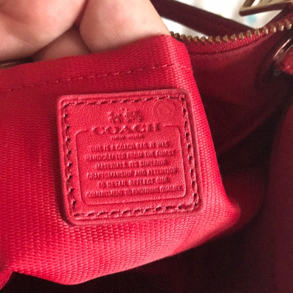New coach purse never used - Picture 2 of 3
